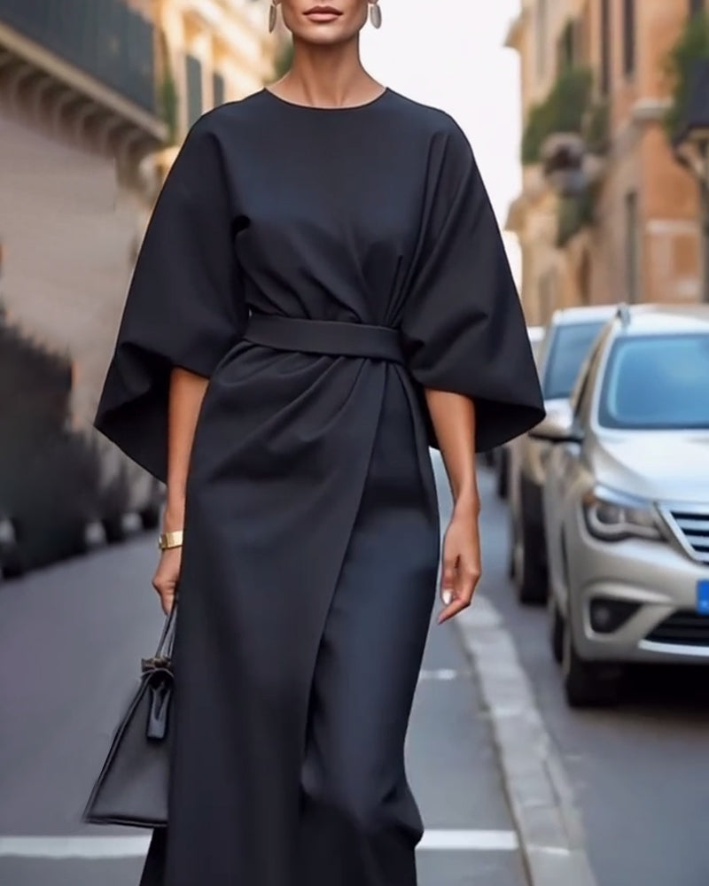 Dress with elegant lantern sleeves and belt