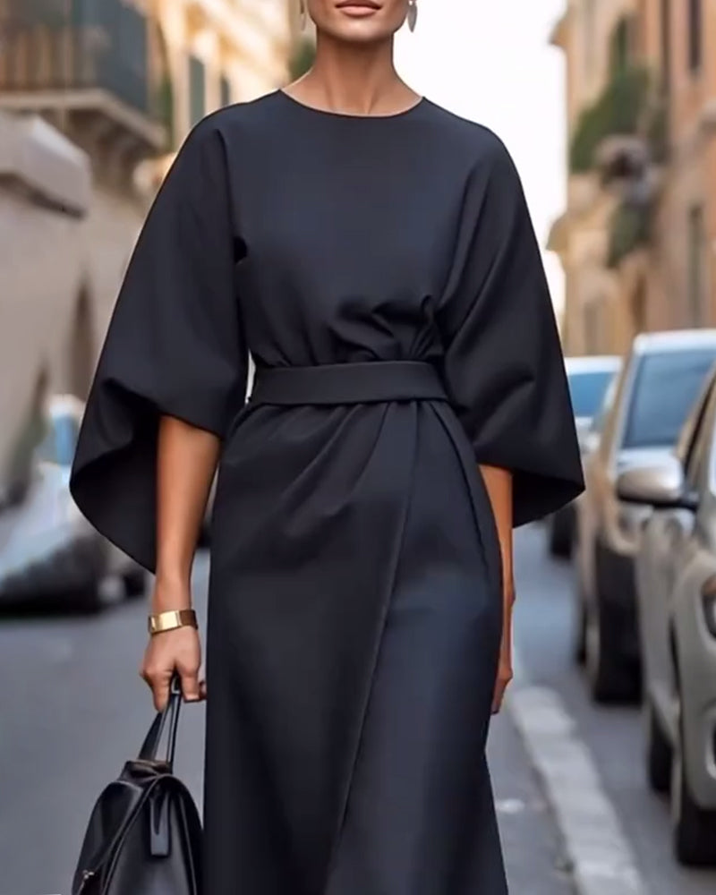 Dress with elegant lantern sleeves and belt
