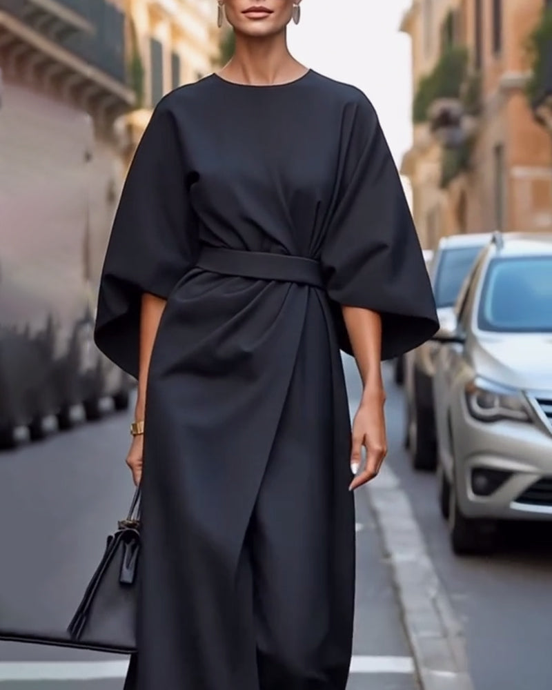 Dress with elegant lantern sleeves and belt