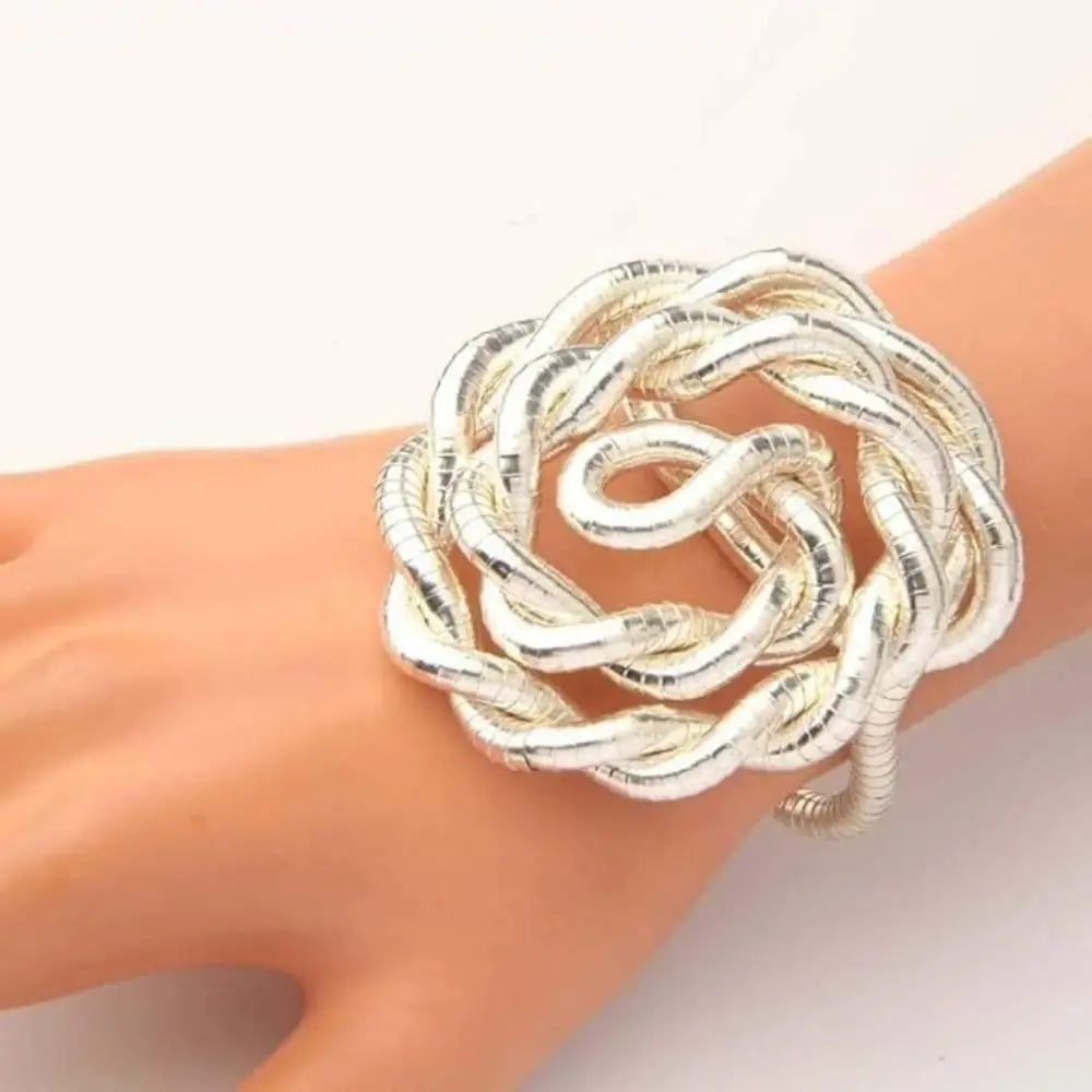 FLEXIBLE NECKLACE UNIQUE DESIGN