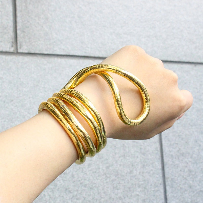 FLEXIBLE NECKLACE UNIQUE DESIGN